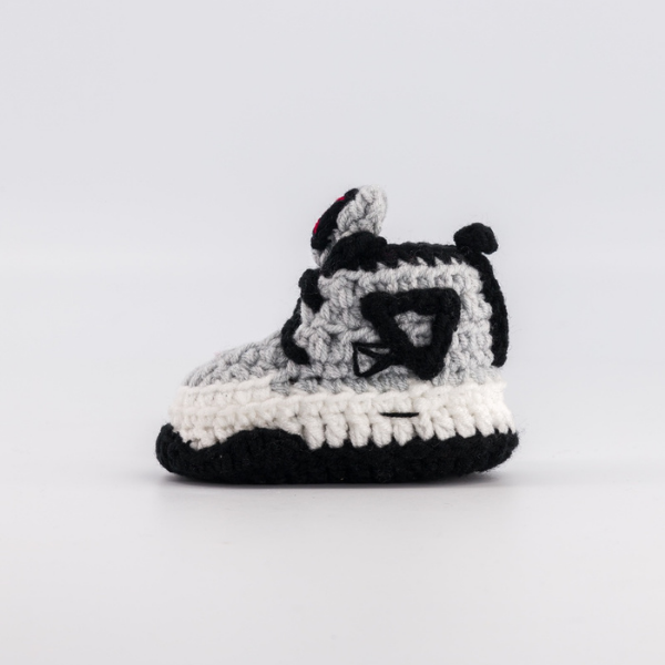 Swoosh Kicks